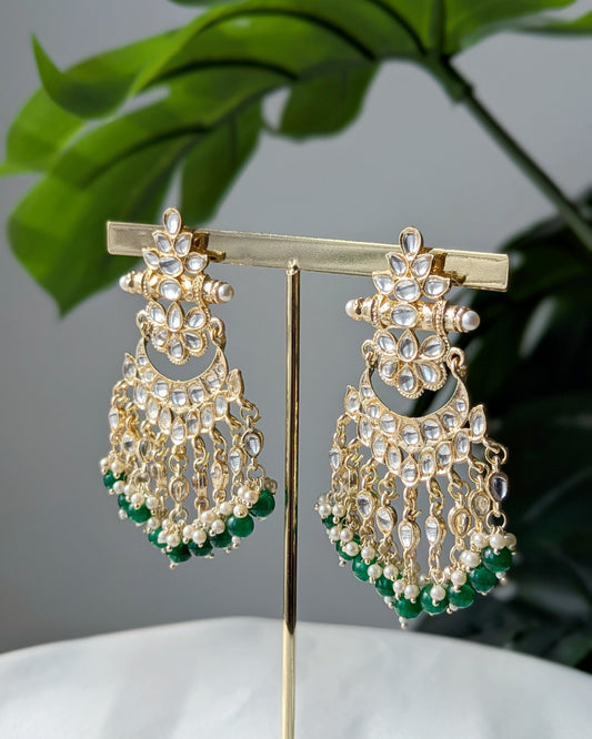 Gold and green Kundan earrings, chandbali style. Imitation jewelry. Pick-up in Ajax Ontario. Worldwide shipping available. Perfect for weddings, festival jewelry, indian Jewelry, kids jewelry, kundan jewelry, gifting, costume jewelry, fashion jewelry, Eid, onam, Diwali, karwachauth, navratri. Free shipping available. Jewelry for women. Indian jewelry in ajax durham region. Bollywood style jewelry.
