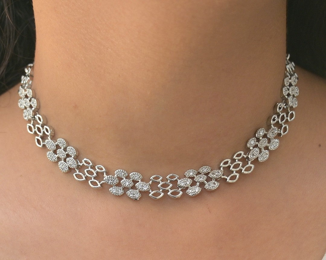 Silver american diamond lookalike necklace, perfect for kids.