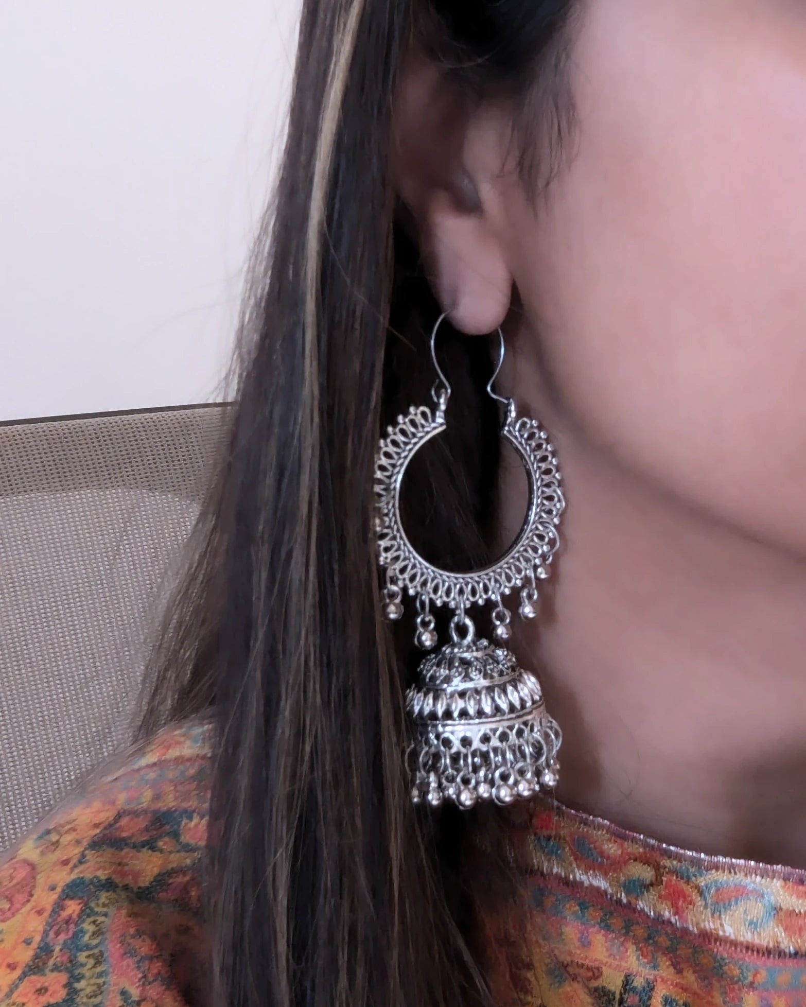 Oxidized silver Bali jhumki earrings with a unique design. Pick-up in Ajax Ontario. Worldwide shipping available. Perfect for wedding, festival jewelry, indian Jewelry, kids jewelry, kundan jewelry, gifting, costume jewelry, fashion jewelry, Eid, onam, Diwali, karwachauth, navratri. Free shipping available. Jewelry for women. Indian jewelry in ajax durham region.