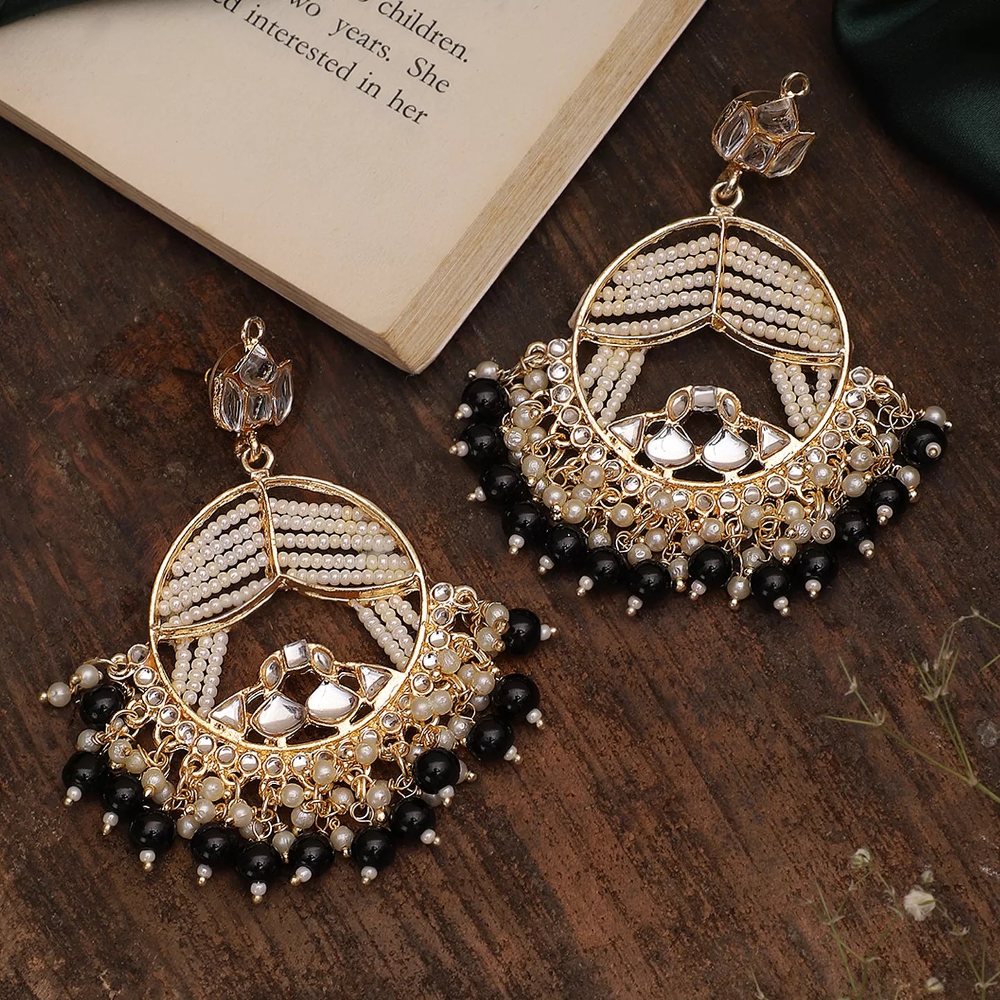 Suhaani Earrings