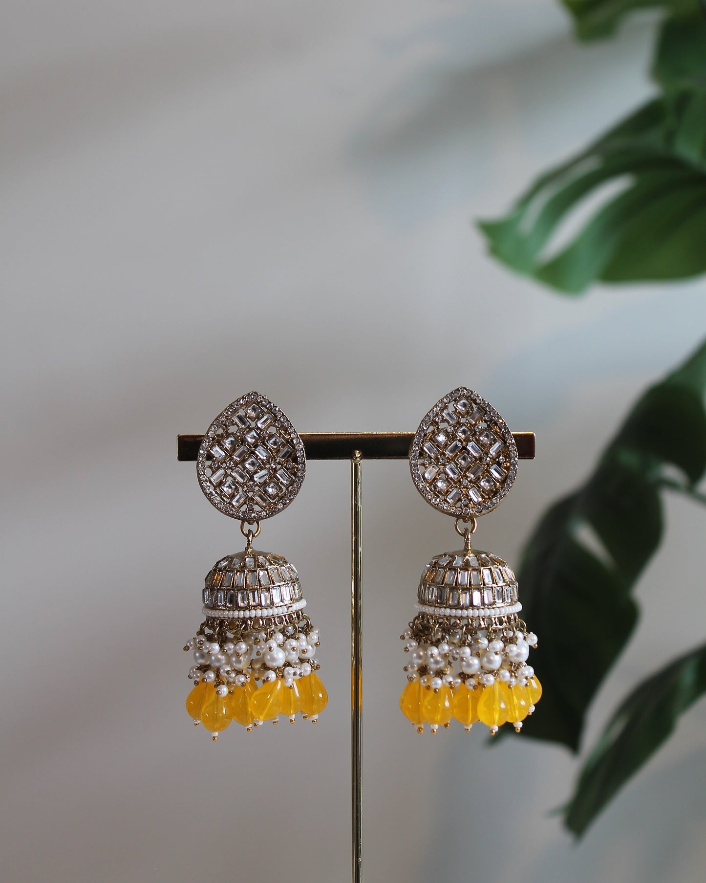 Lakshita Jhumka