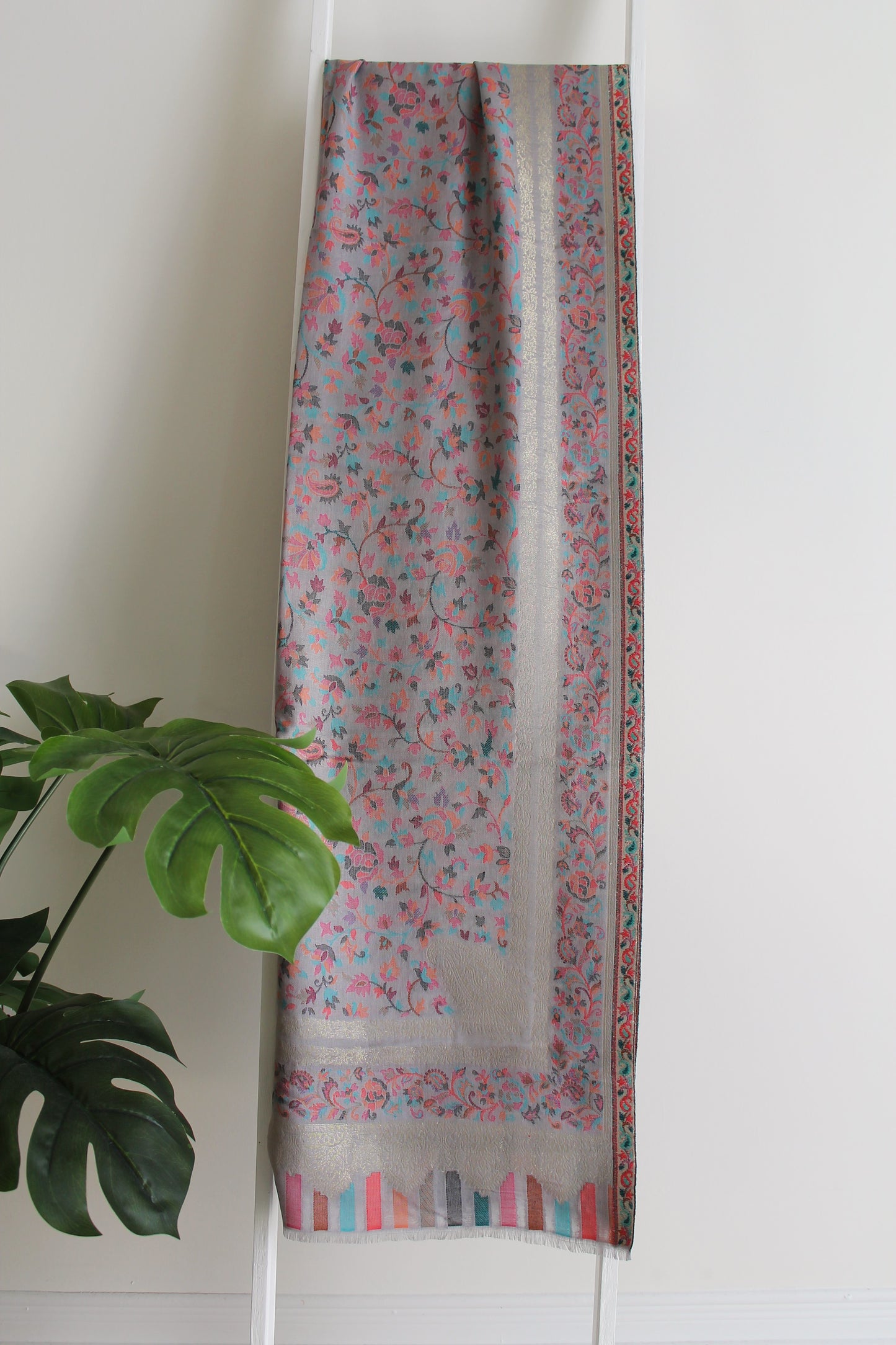 Kani Stole - Lavender Grey