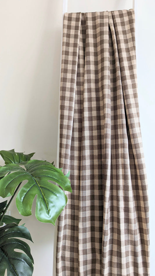 Men's Woolen Lohi in Checked Design