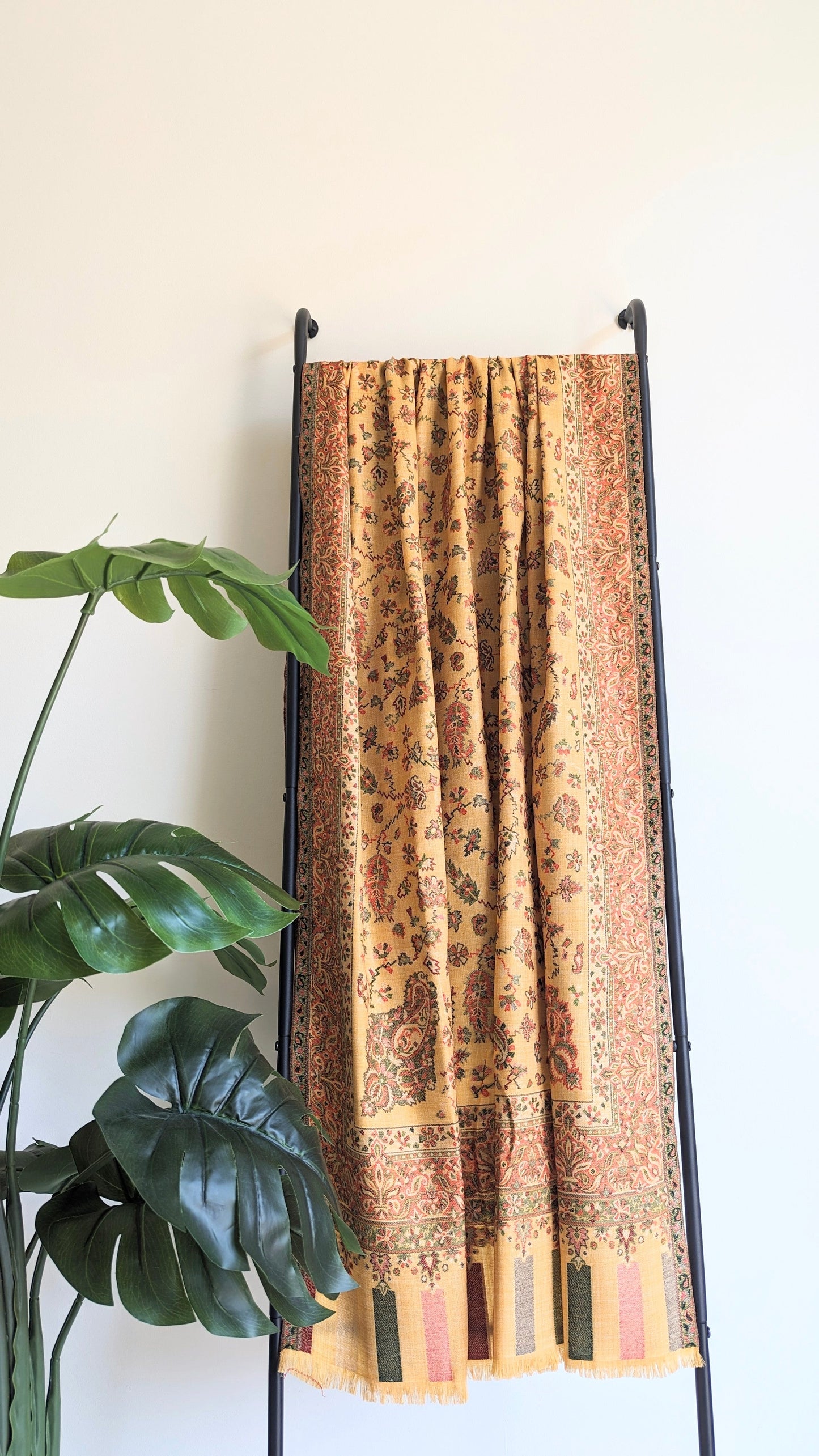 Unisex Kani Shawl