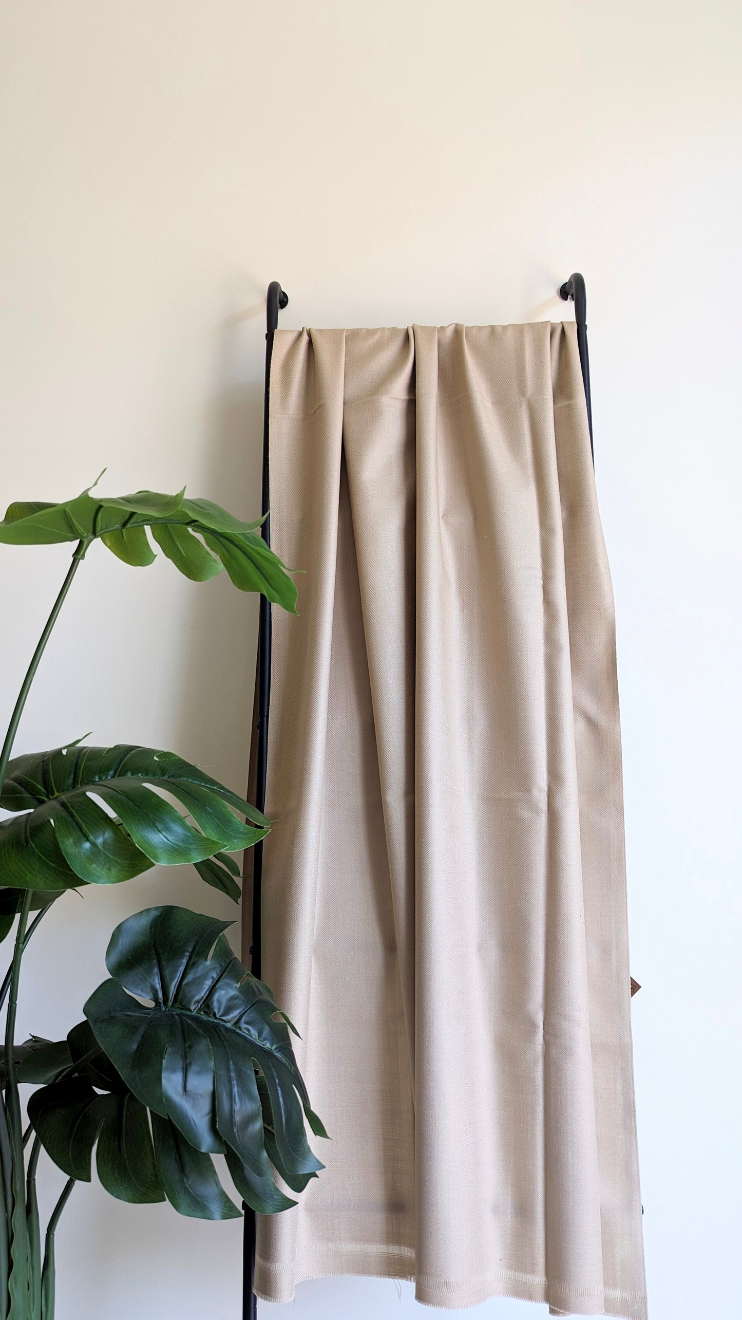 Plain Indian woolen shawl in white color