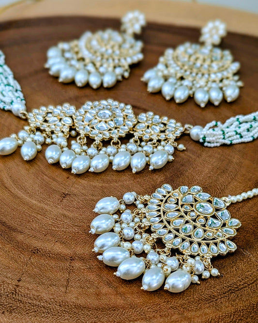 Kinjal Choker - White