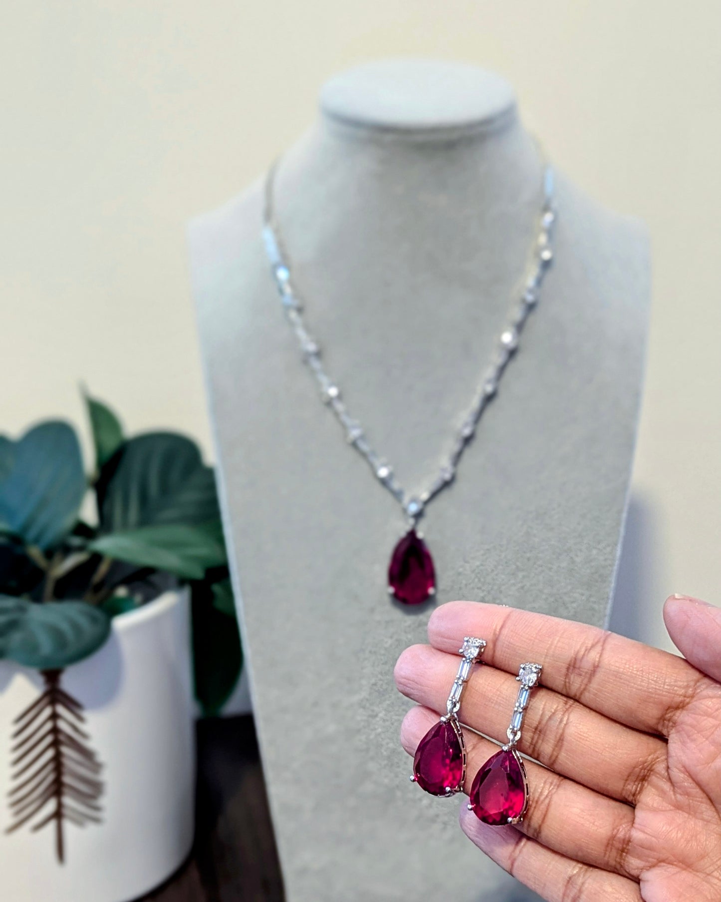 Tia Necklace - Colors Available