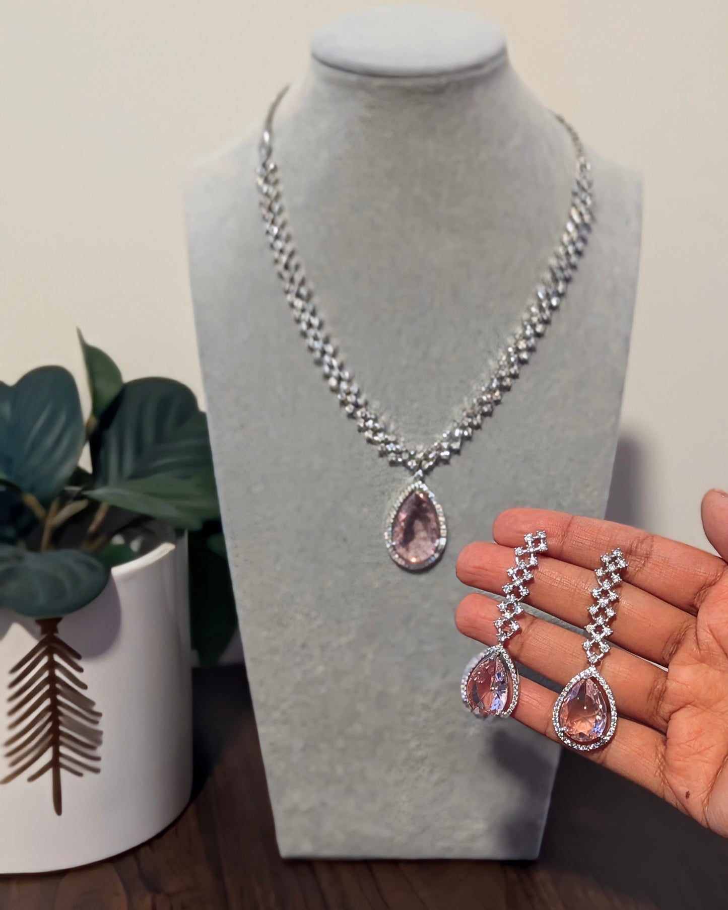 Asma AD Necklace