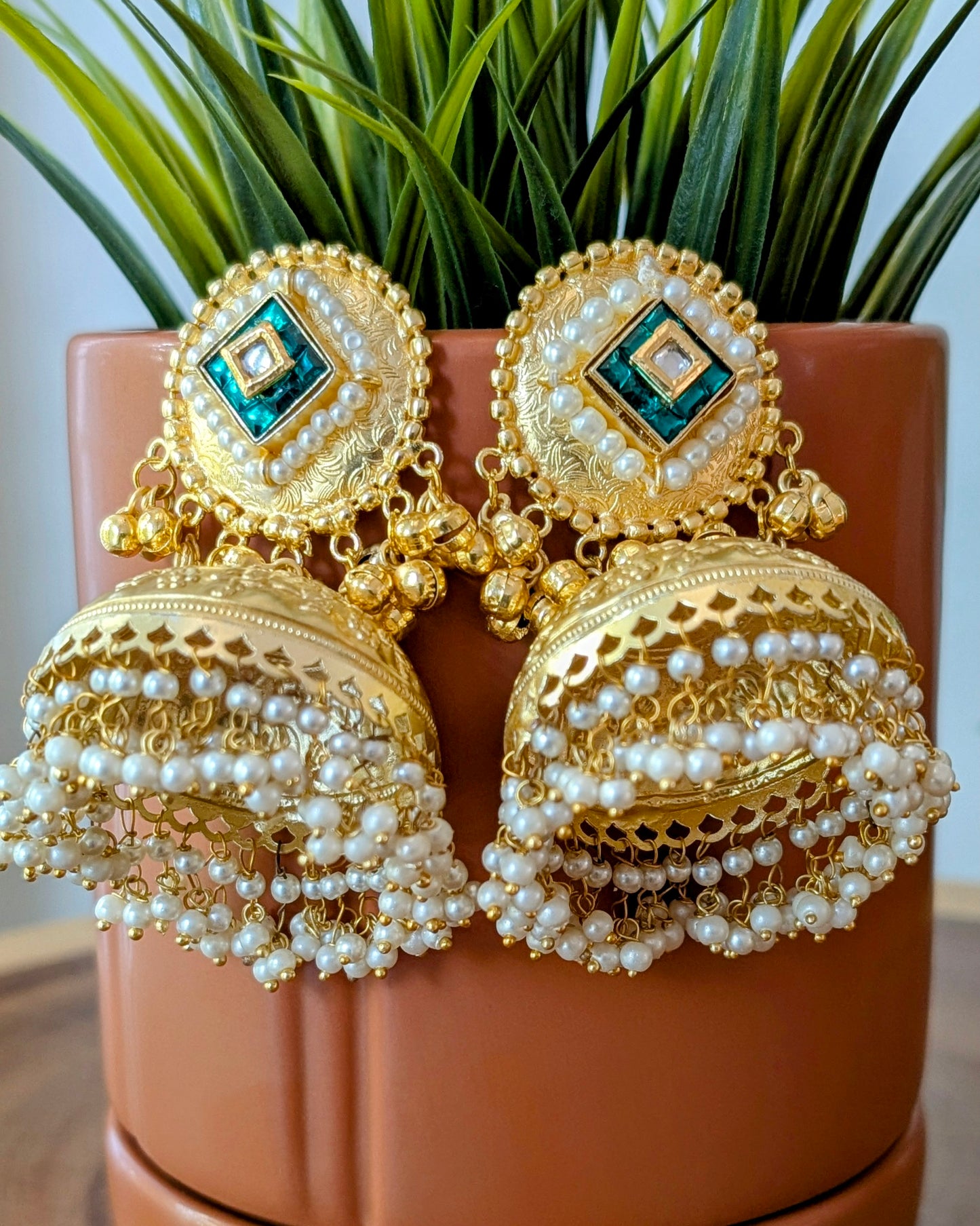 Mrunal Jhumka