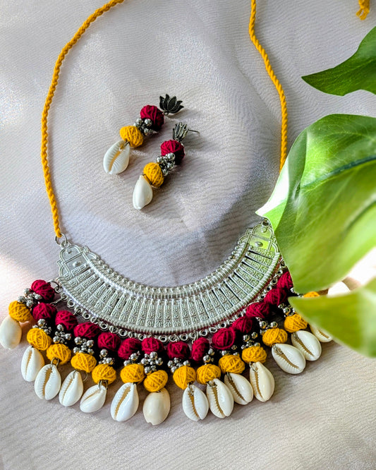 Maanvi Necklace