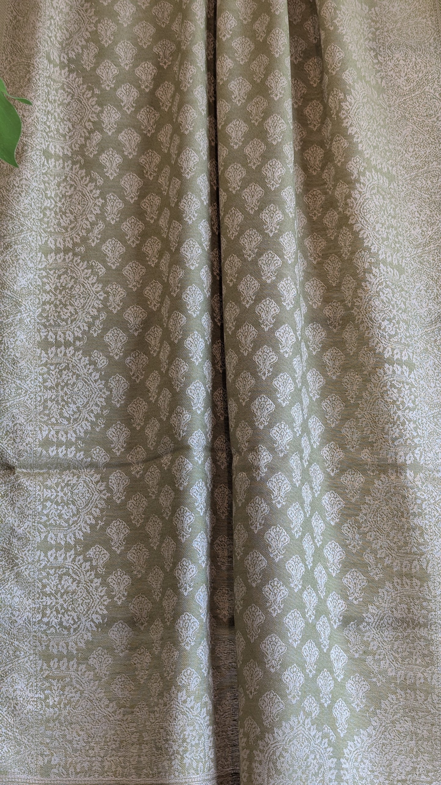 Mehnaaz Stole - Pistachio Green