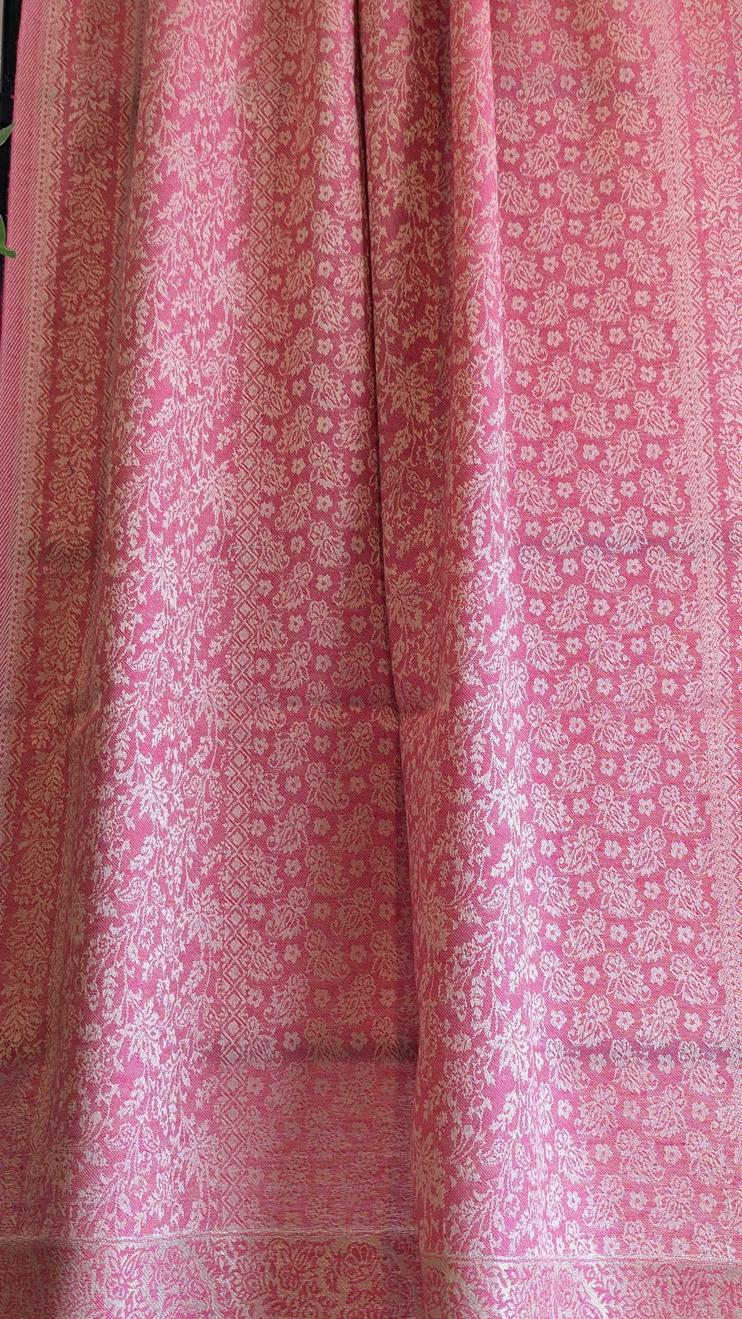 Delnaaz Stole - Pink