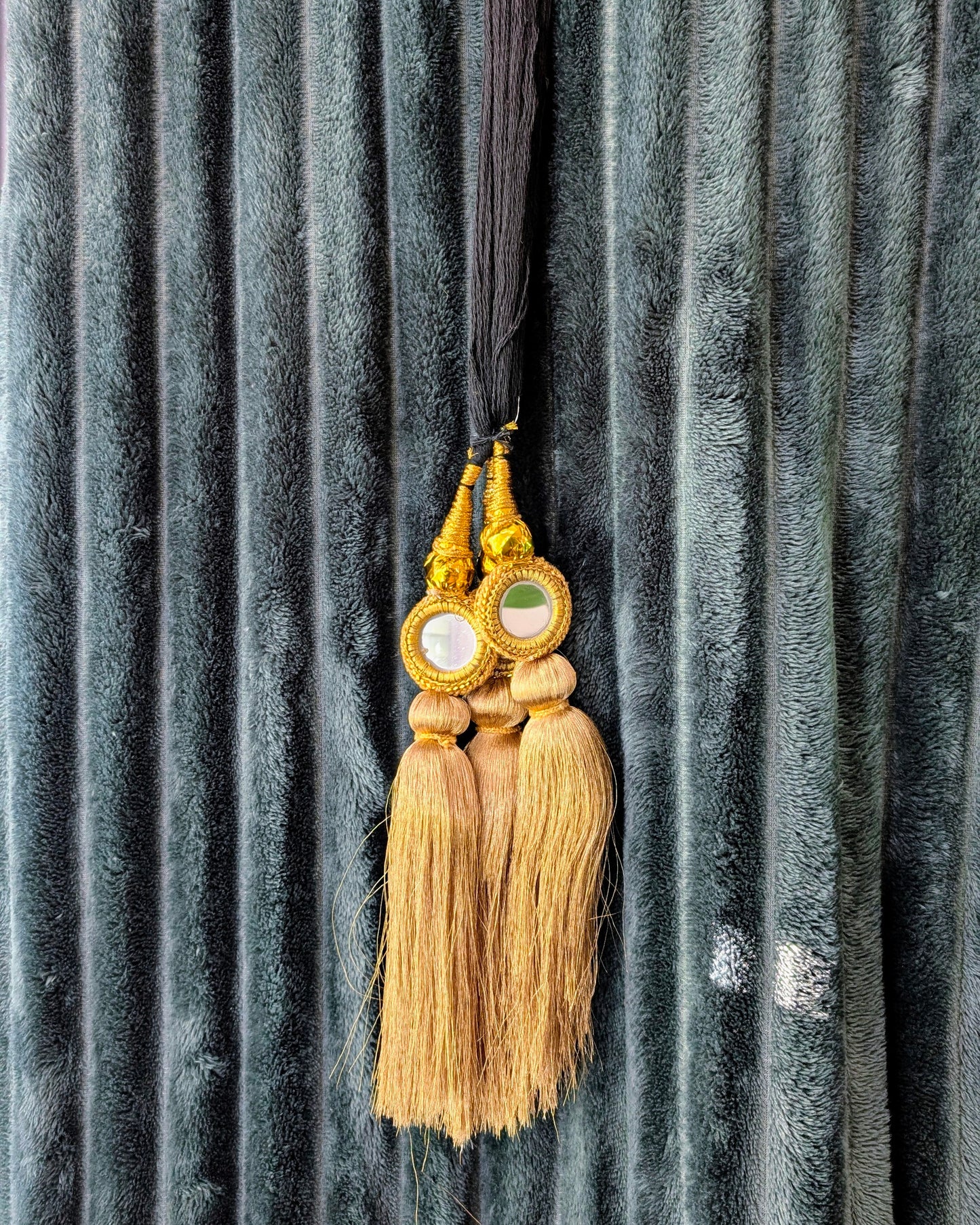 Punjabi Parandi - Golden & Mirror