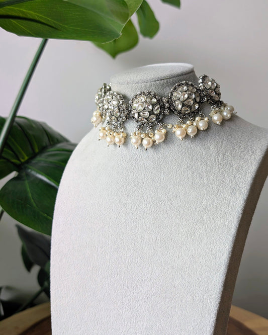 Statement Kundan Pearl Choker in Oxidized Silver