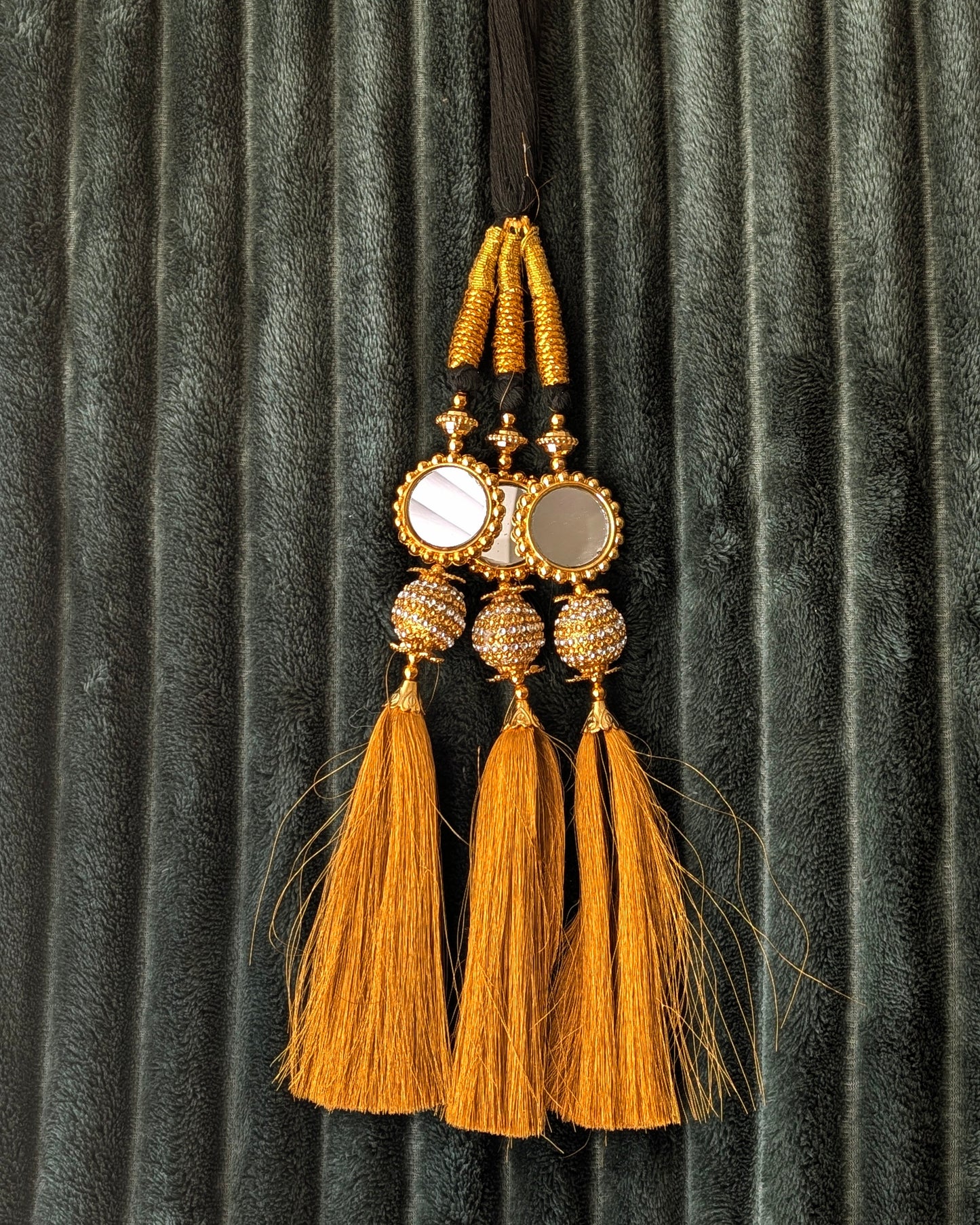Punjabi Parandi - Golden & Mirror