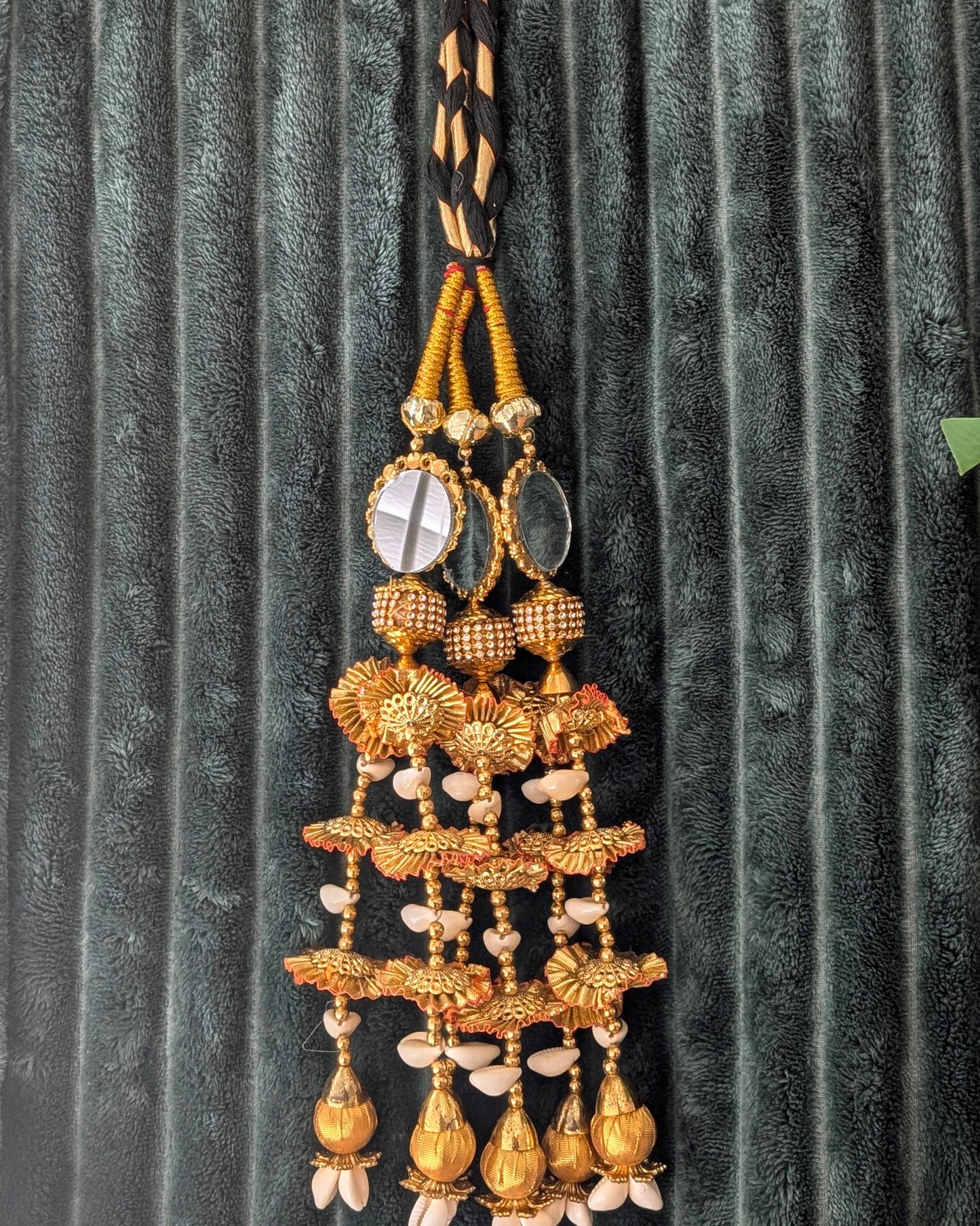 Punjabi Parandi - Cowrie