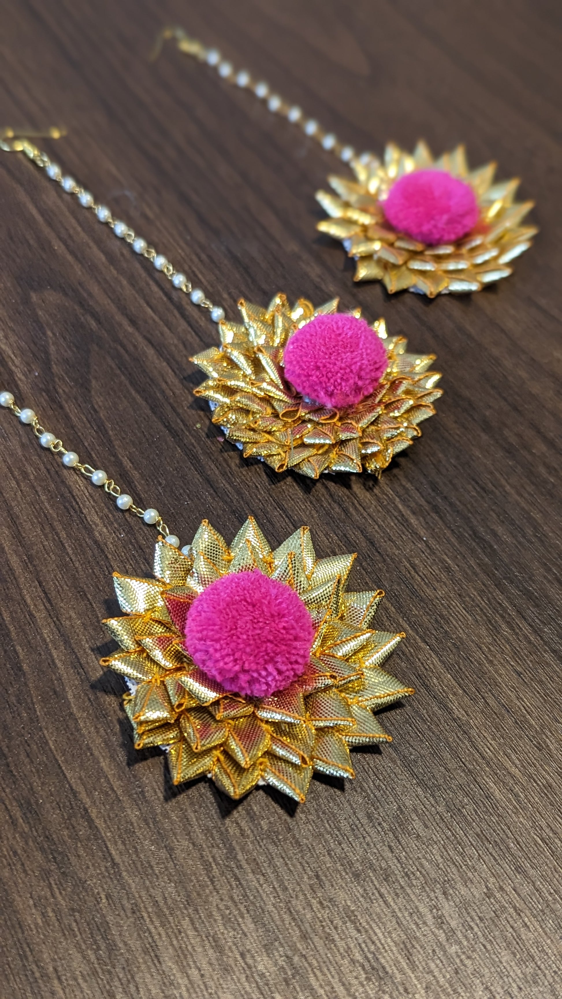 Fun gotta patti tikka with statement pom pom, perfect for a quirky Mehendi/Haldi look!  Available in green & yellow as well.