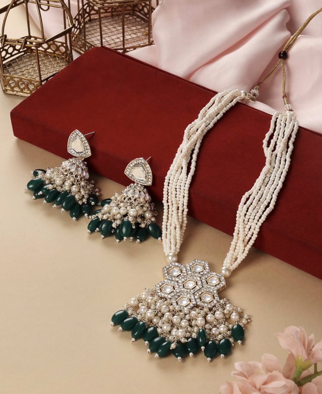 Sargun Necklace