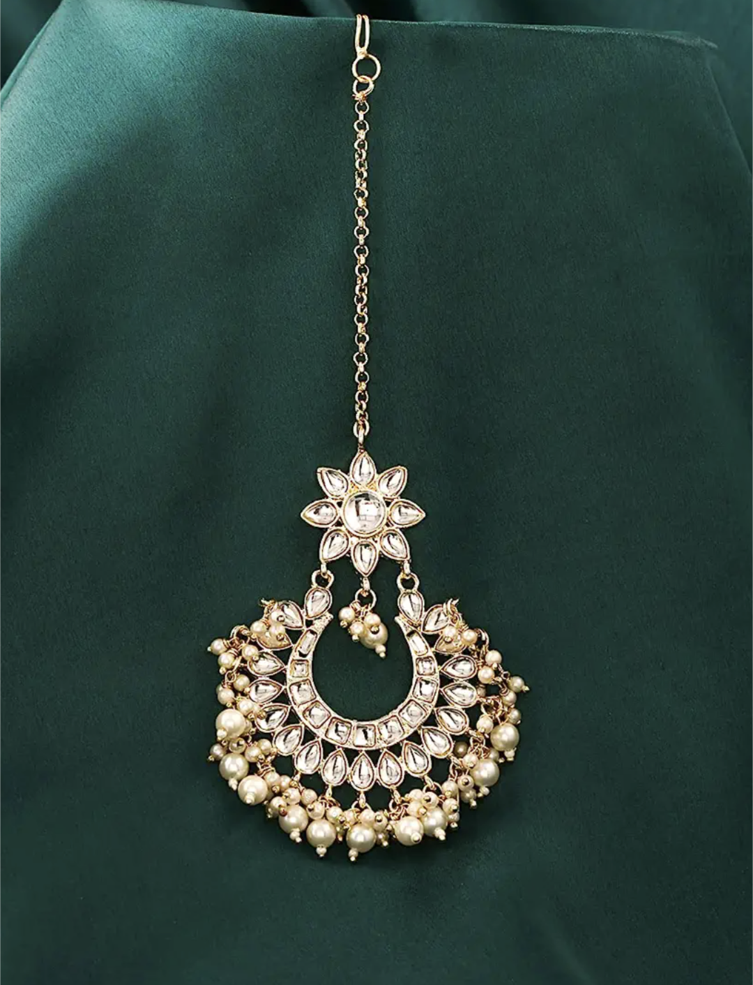 Mayuri Kundan Tikka
