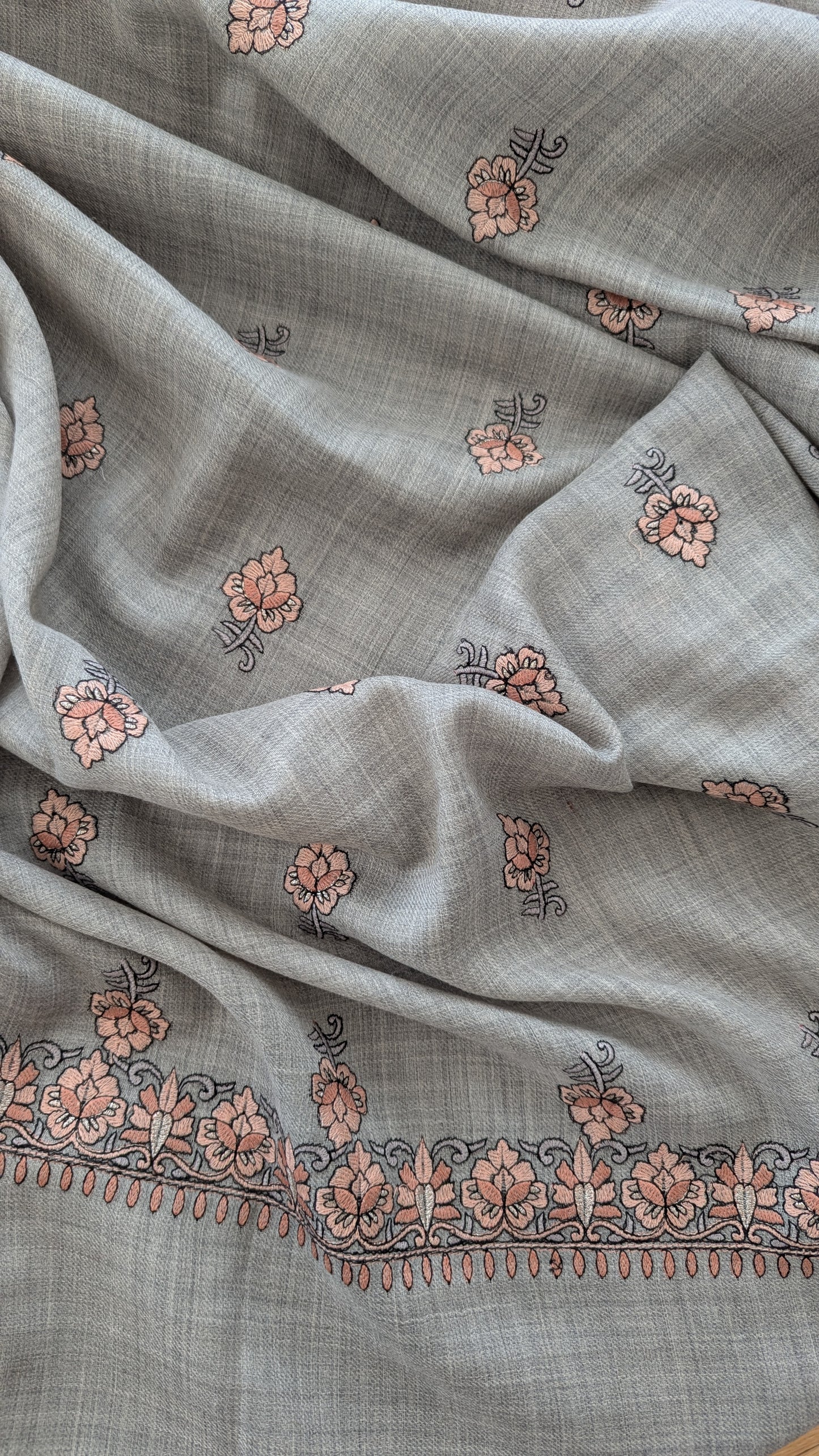 Kashmiri Embroidery Zari Shawl - Light Grey