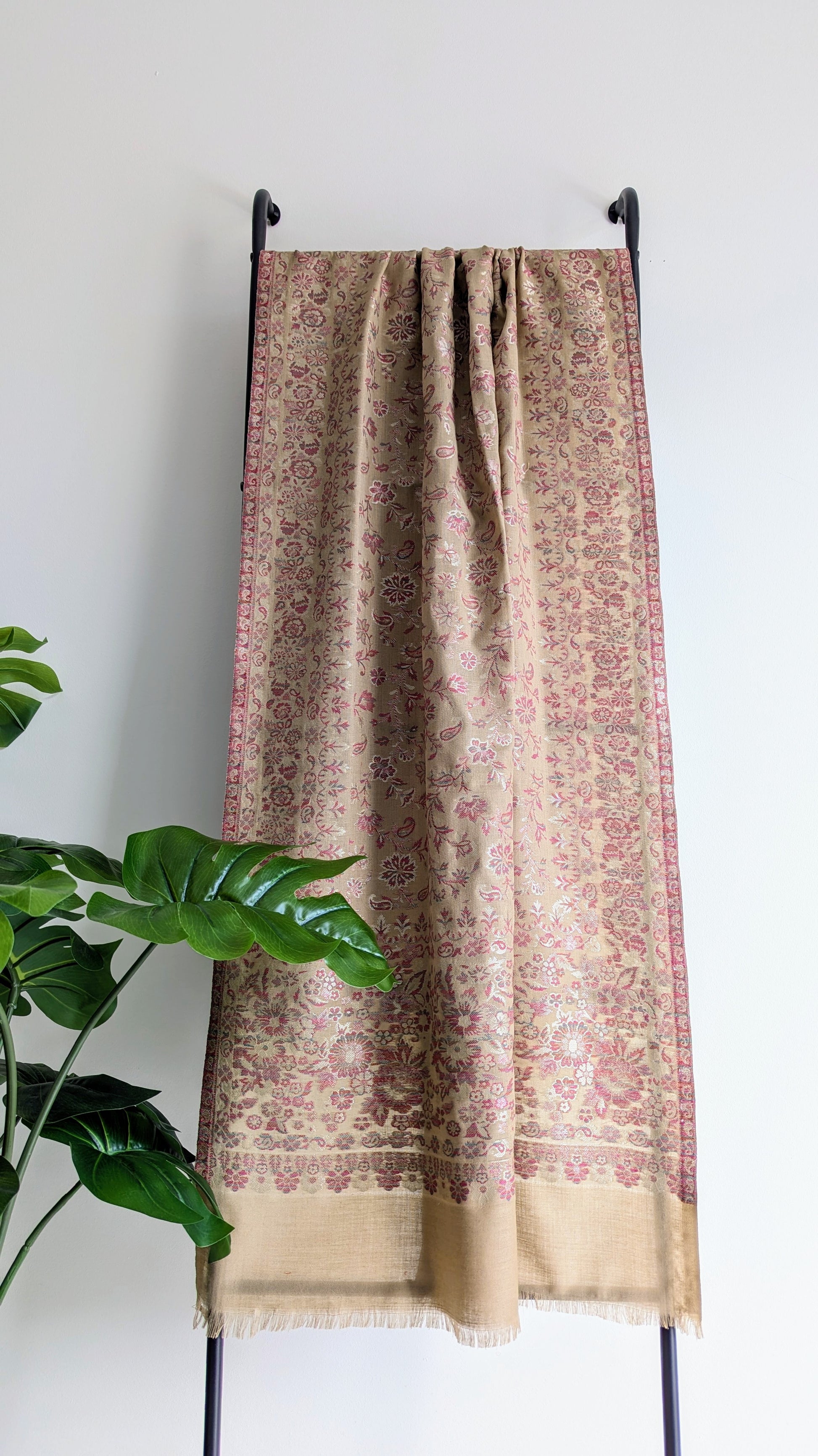 Handmade Pashmina shawls from Kashmir in kani design, very classy and warm fawn/beige with multicolor border design. Great gift for parents, mothers, mother in law (MIL). Very high quality shawl available in different sizes only at Sufna Canada Ajax Durham