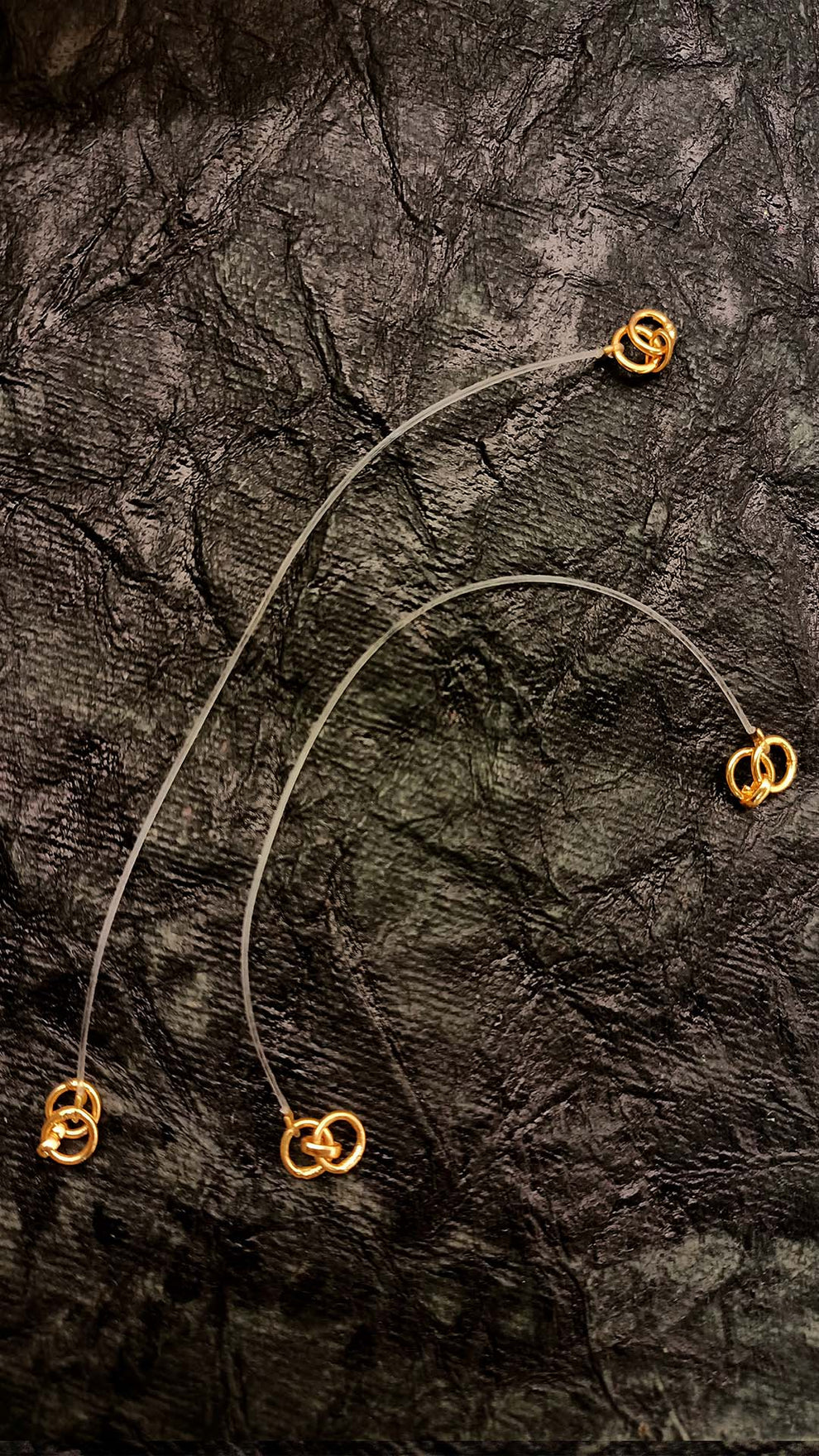 Silicone earchains used to support earrings. Pick-up in Ajax Ontario. Worldwide shipping available. Perfect for wedding, festival jewelry, indian Jewelry, kids jewelry, kundan jewelry, gifting, costume jewelry, fashion jewelry, Eid, onam, Diwali, karwachauth, navratri. Free shipping available. Jewelry for women.