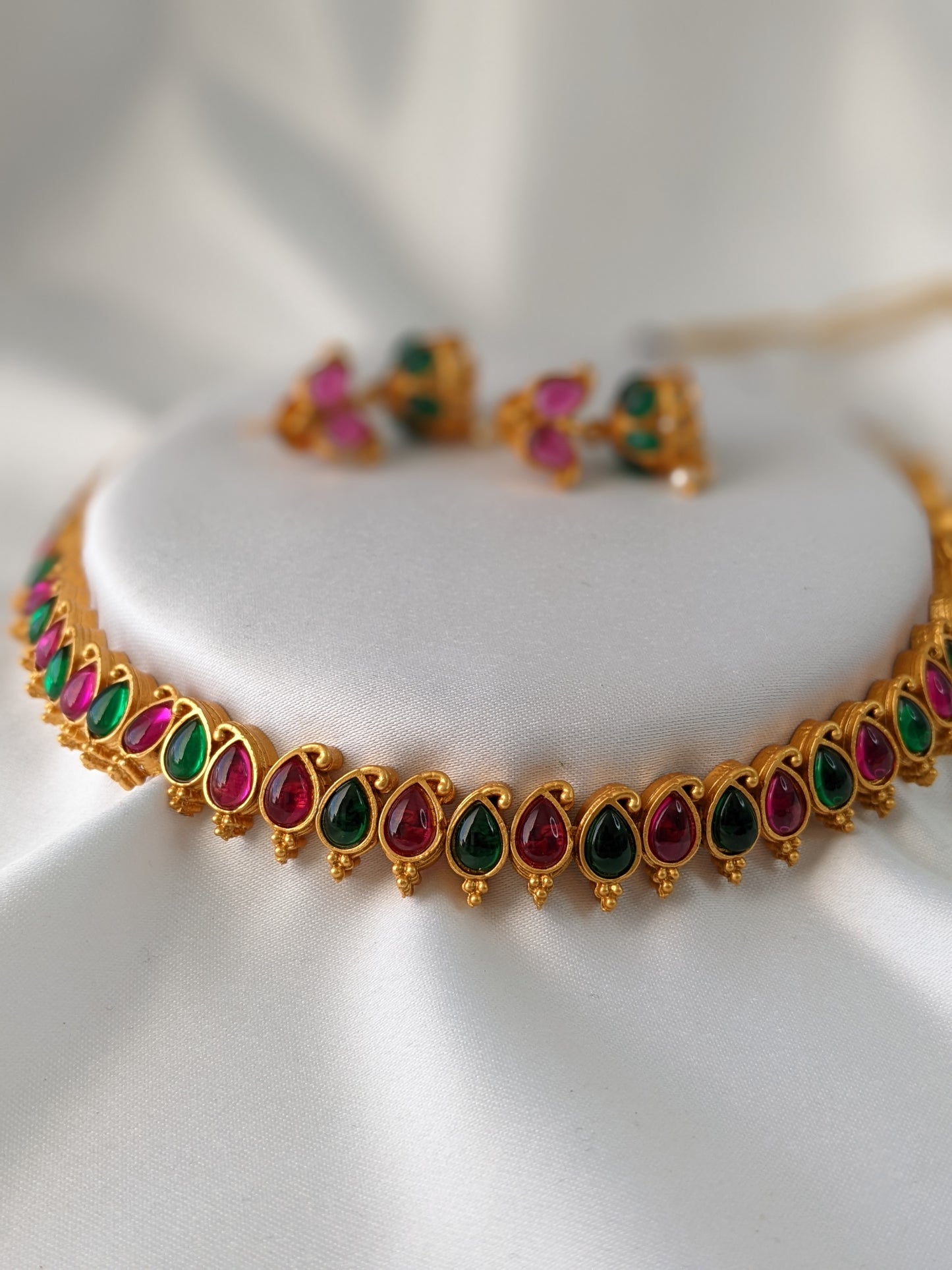 Kemp Necklace - Green & Pink