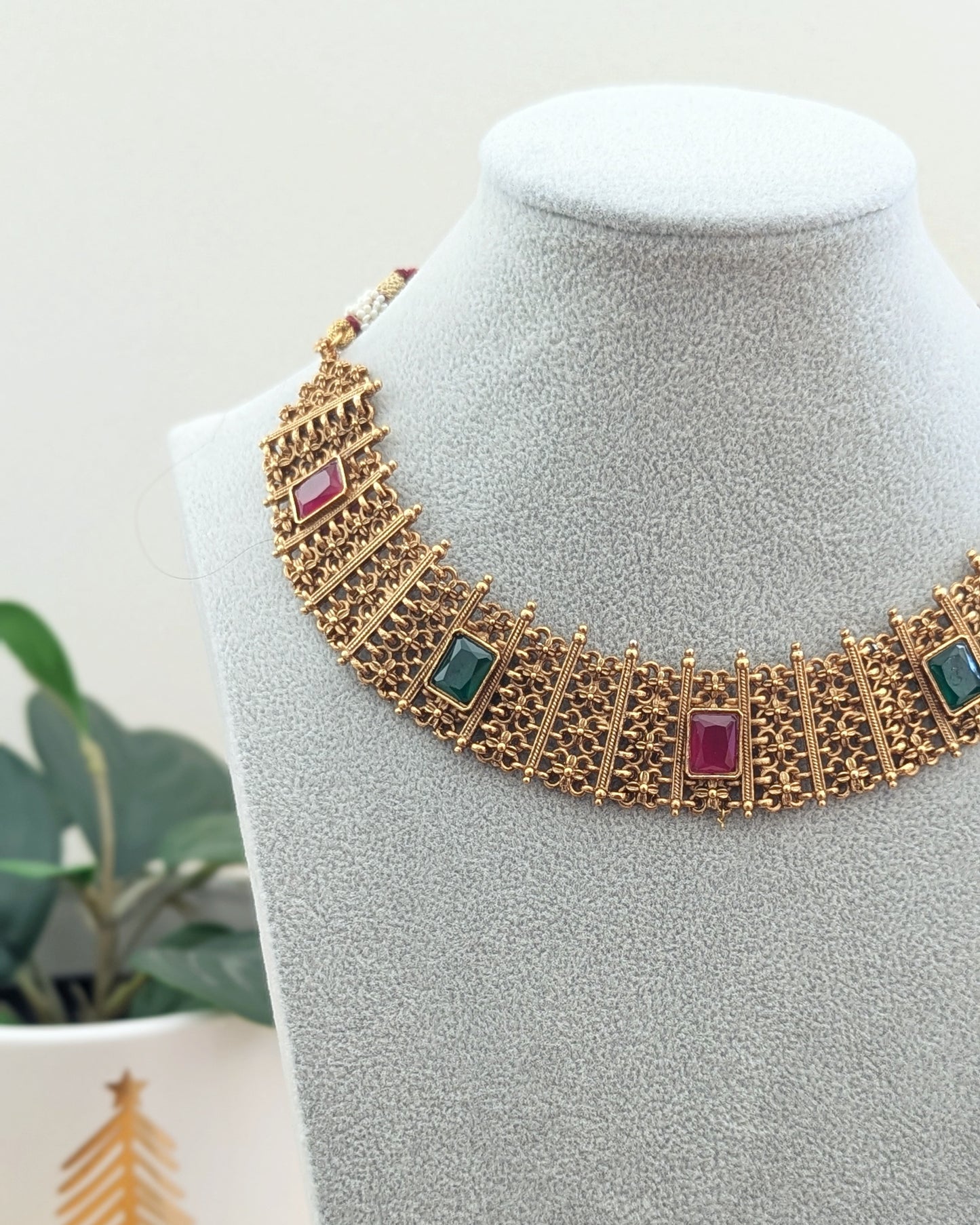 Abha Necklace