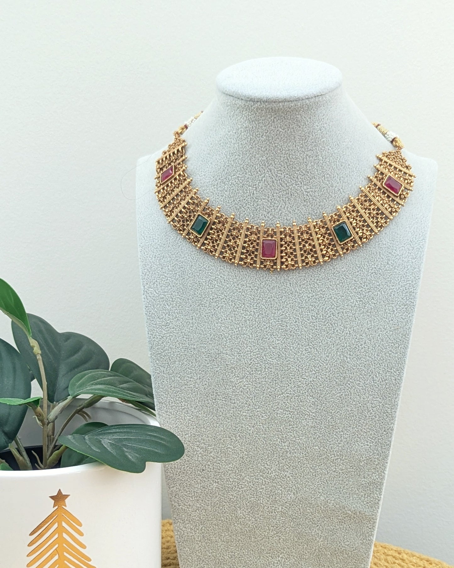 Abha Necklace