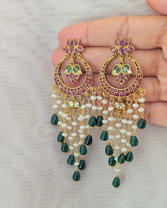 Premium quality Chandbali dangler earrings. Pick-up in Ajax Ontario. Worldwide shipping available. Perfect for wedding, festival jewelry, indian Jewelry, kids jewelry, kundan jewelry, gifting, costume jewelry, fashion jewelry, Eid, onam, Diwali, karwachauth, navratri. Free shipping available. Jewelry for women.