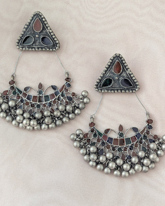 Long statement afghani earrings in oxidized silver dark polish with blue & red enamel work. Pick-up in Ajax Ontario. Worldwide shipping available. Perfect for wedding, festival jewelry, indian Jewelry, kids jewelry, kundan jewelry, gifting, costume jewelry, fashion jewelry, Eid, onam, Diwali, karwachauth, navratri. Free shipping available. Jewelry for women.