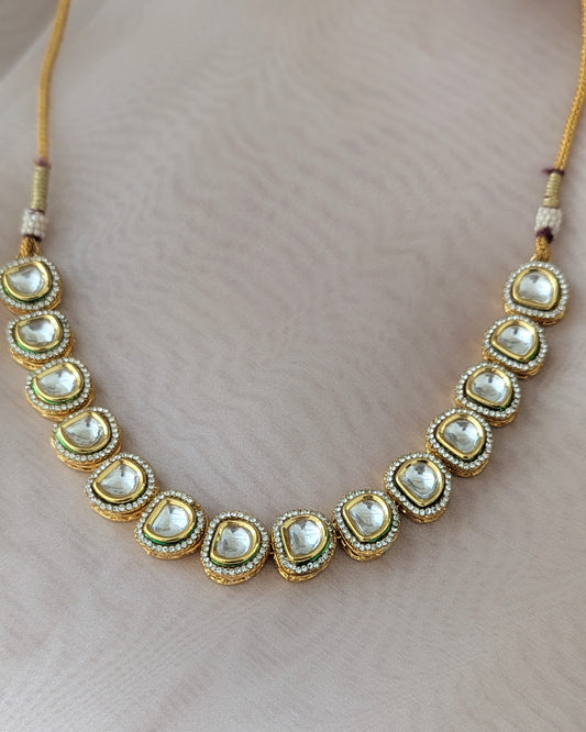 Statement Kundan choker/chokar necklace with back meenakari work and stud earrings with American diamond detailing. Pick-up in Ajax Ontario. Worldwide shipping available. Perfect for wedding, festival jewelry, indian Jewelry, kids jewelry, kundan jewelry, gifting, costume jewelry, fashion jewelry, Eid, onam, Diwali, karwachauth, navratri. Free shipping available. Jewelry for women.