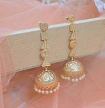 Load image into Gallery viewer, Bhoomi Jhumka
