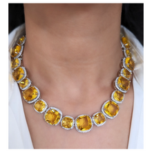 Load image into Gallery viewer, Trisha Necklace
