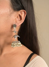 Load image into Gallery viewer, Shayne Earrings
