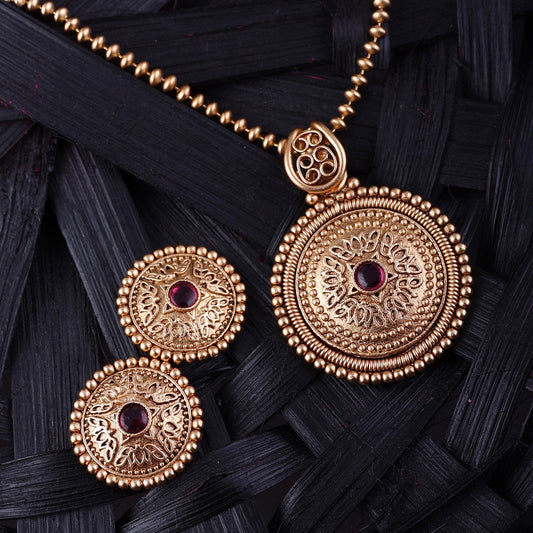 Simi Necklace