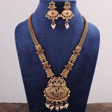 Load image into Gallery viewer, Shriya Necklace
