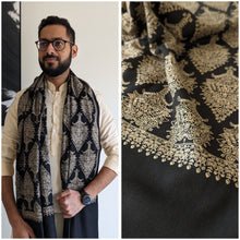 Load image into Gallery viewer, Unisex Shawl - Black
