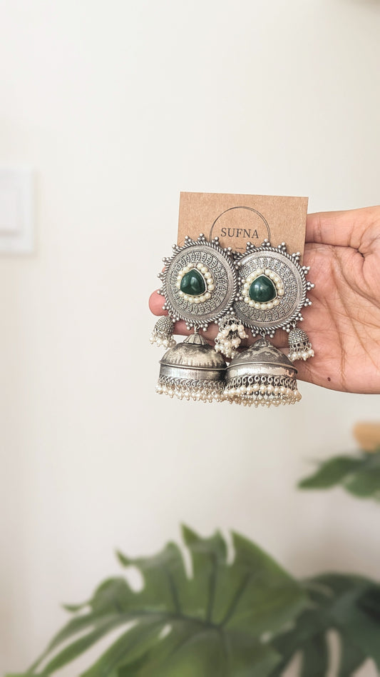 Pair of oversized oxidized jhumkas ith statement design. Pick-up in Ajax Ontario. Worldwide shipping available. Perfect for wedding, festival jewelry, indian Jewelry, kids jewelry, kundan jewelry, gifting, costume jewelry, fashion jewelry, Eid, onam, Diwali, karwachauth, navratri. Free shipping available. Jewelry for women. Indian jewelry in ajax durham region.