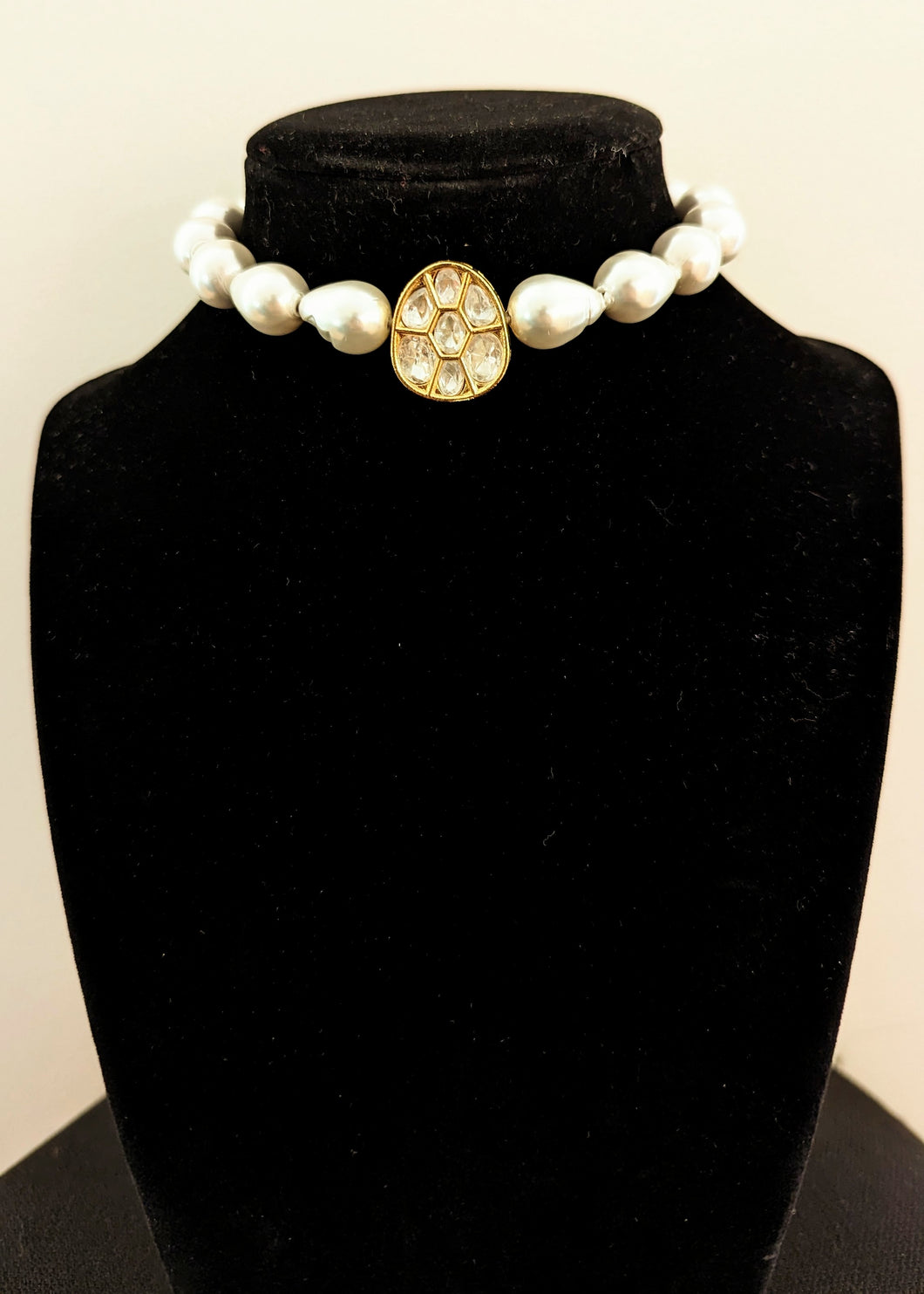 Pearl Choker