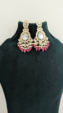 Load image into Gallery viewer, Shaina Earrings

