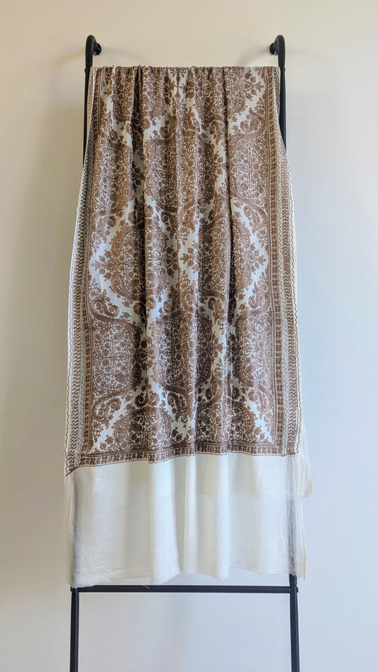 White color Pure Pashmina shawl with intricate Aari threadwork embroidery. Perfect for both men & women. Gift options, handmade shawls, Indian shawl. Perfect for gifting. Christmas gift, Eid gift. Gifts for women in Ajax