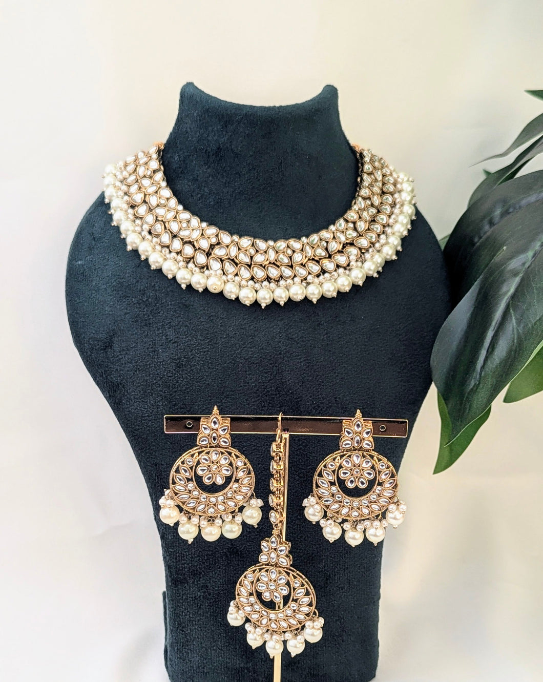 Nitya Kundan Necklace