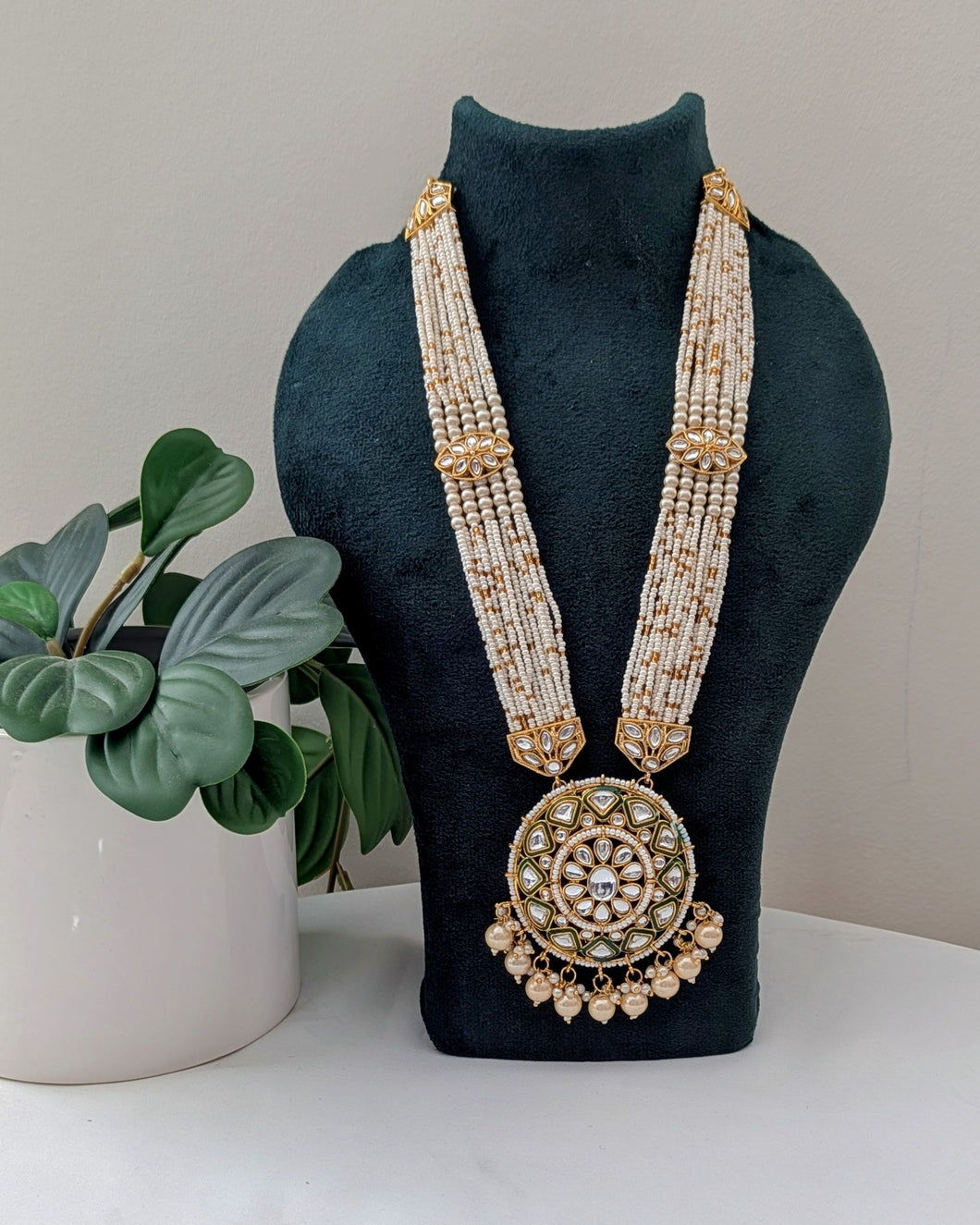 Ashvika Necklace - Pearl White