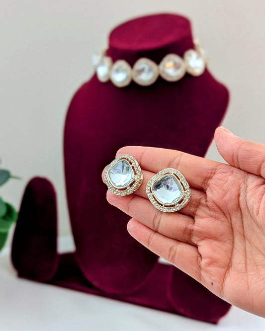 Vamika Necklace - Light Golden