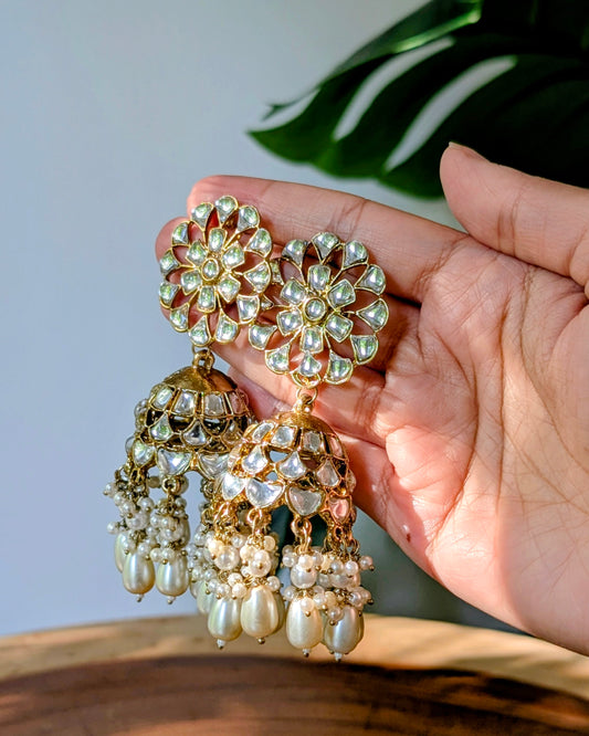 Ginni Jhumka - White