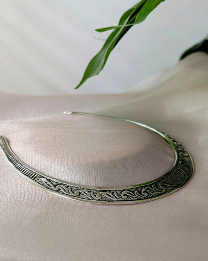 Juhi Hasli Necklace