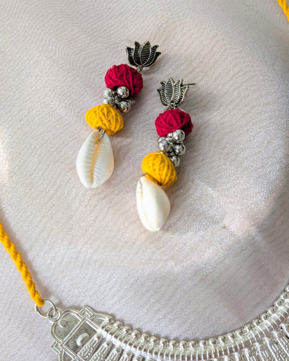 Maanvi Necklace