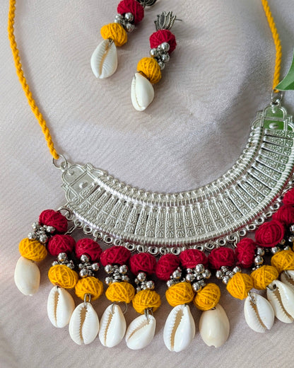 Maanvi Necklace
