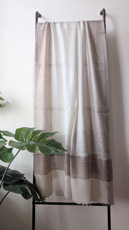 Pure Cashmere Stole in White & Golden